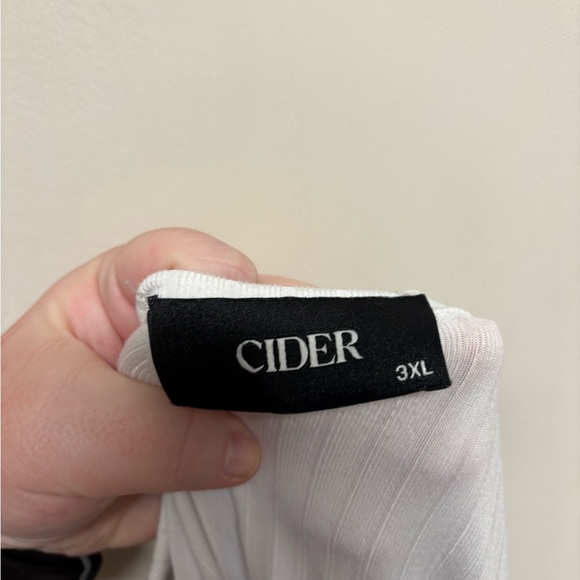 Cider White Ruched Long Sleeve Blouse - Picture 4 of 4